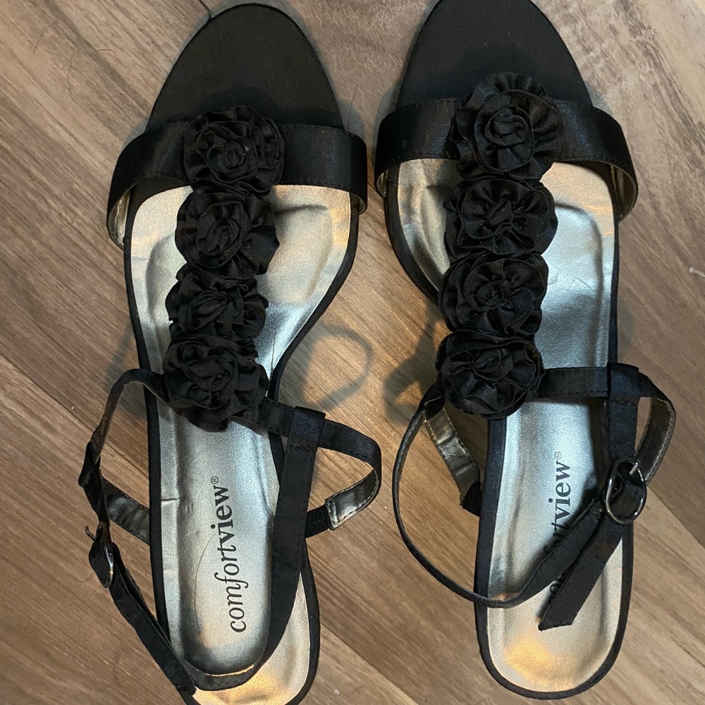 Black rose heels